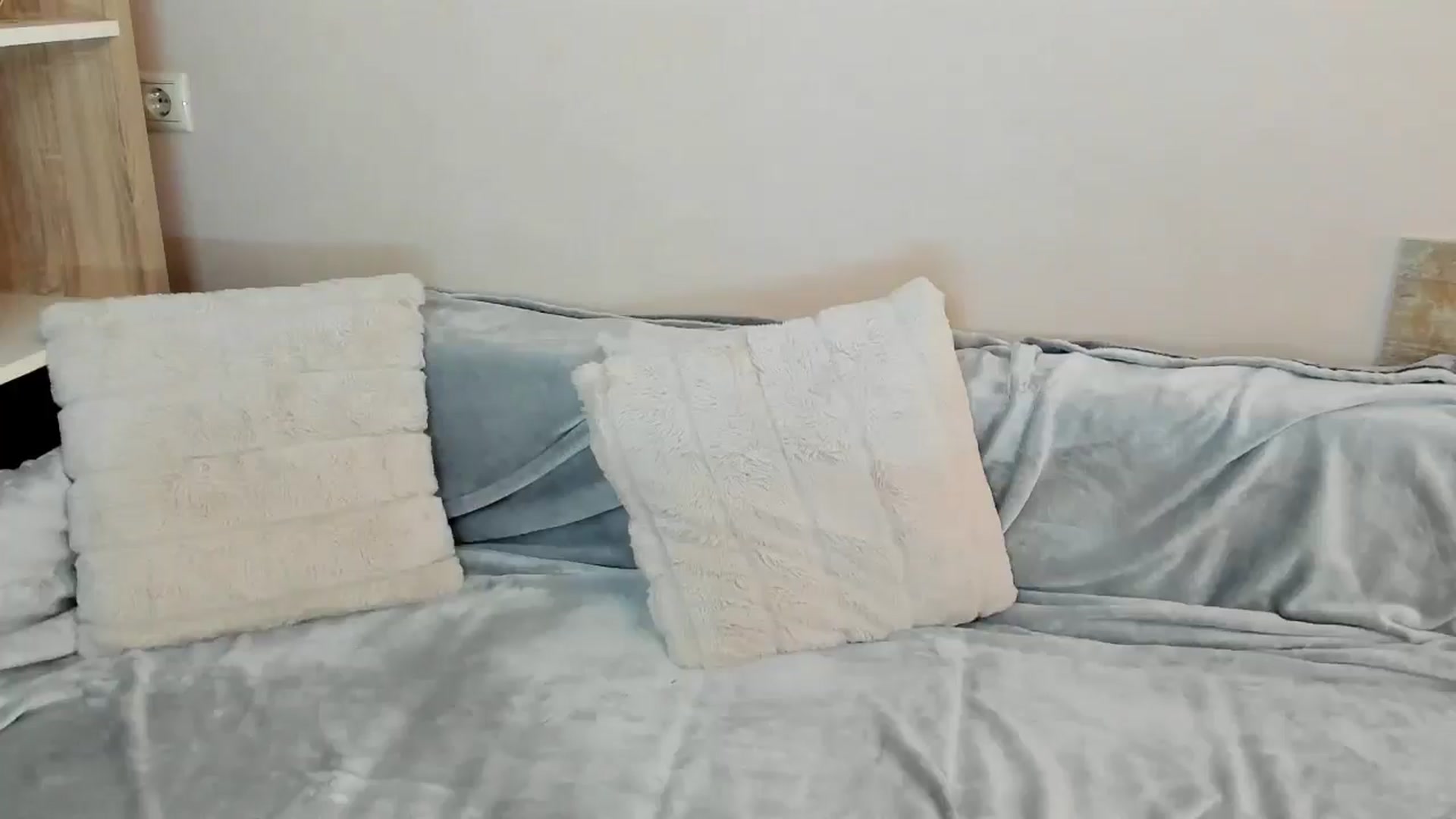 Gallery image thumbnail from Katy__Berry's myfreecams stream on, 06/01/2025, 16:17 image 16 of 20