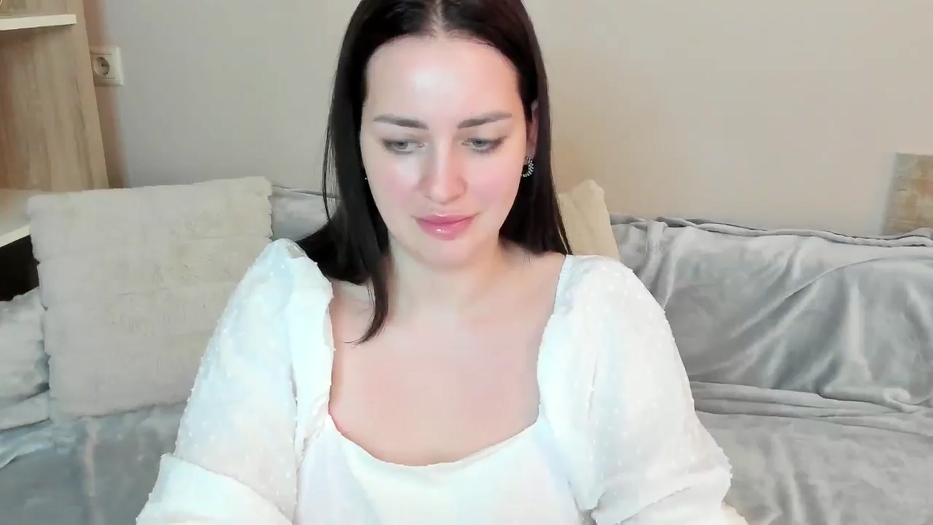 Gallery image thumbnail from Katy__Berry's myfreecams stream on, 06/01/2025, 16:17 image 8 of 20