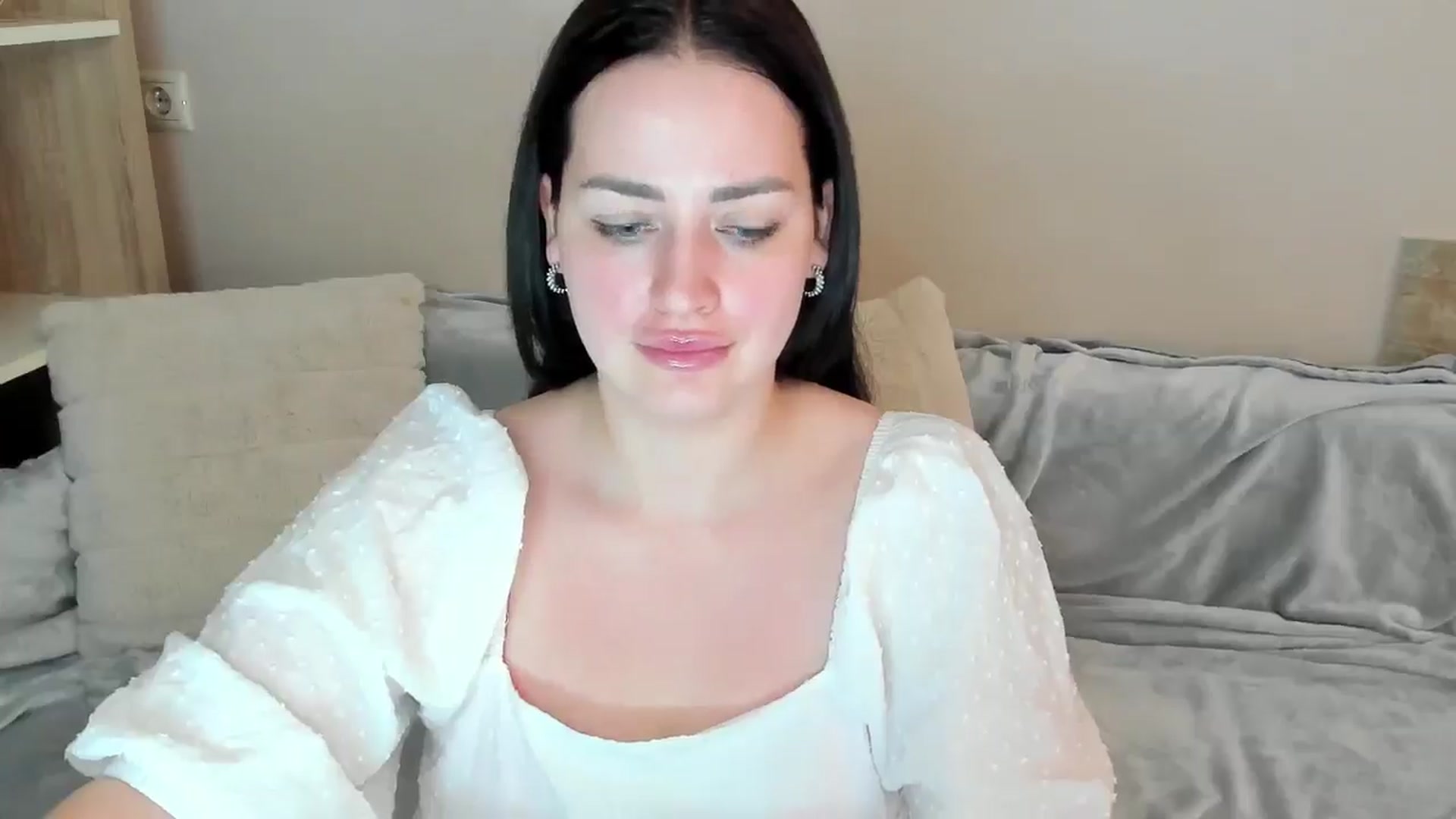 Gallery image thumbnail from Katy__Berry's myfreecams stream on, 06/01/2025, 16:17 image 17 of 20
