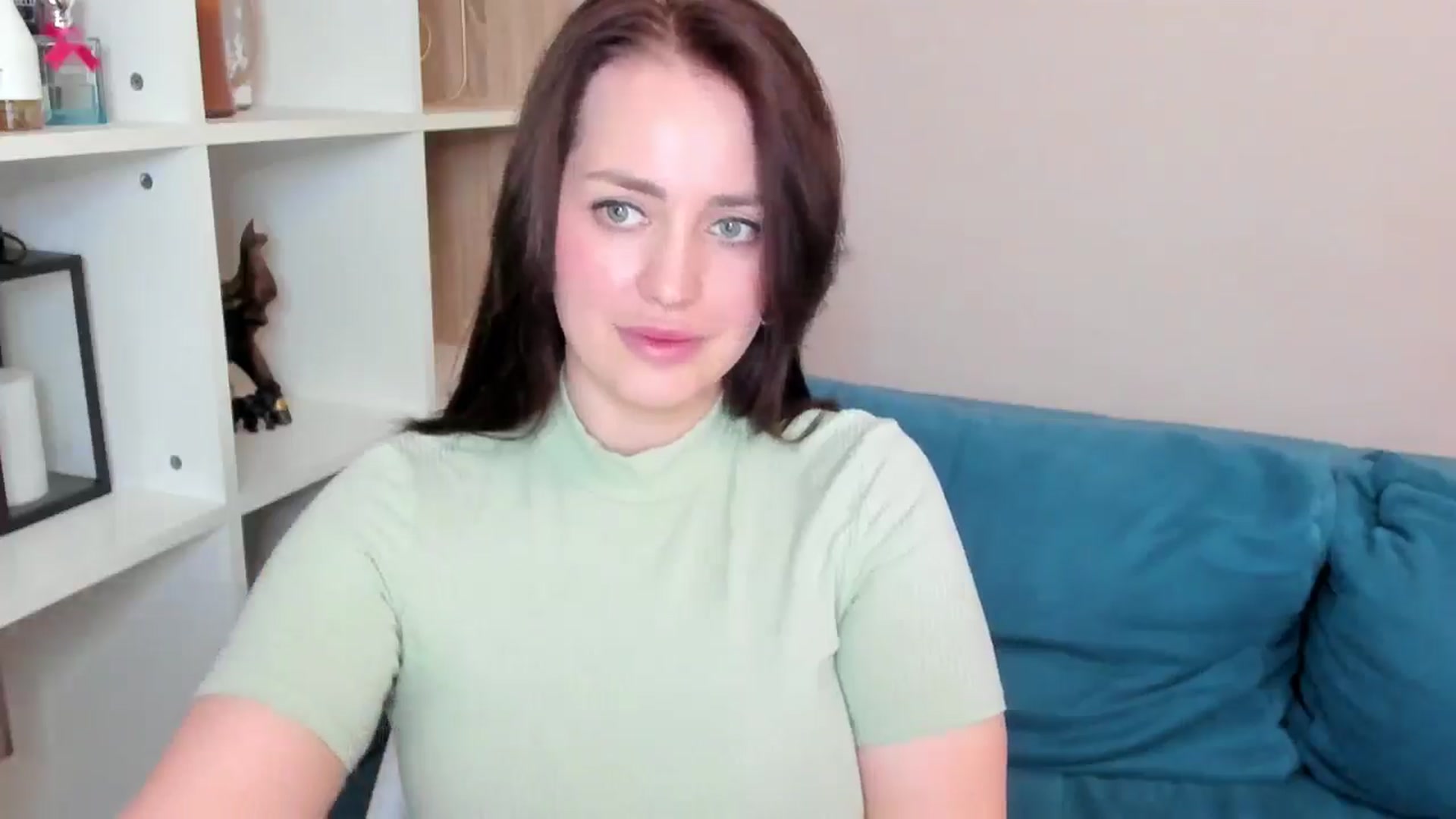 Gallery image thumbnail from Katy__Berry's myfreecams stream on, 07/13/2025, 14:07 image 11 of 20