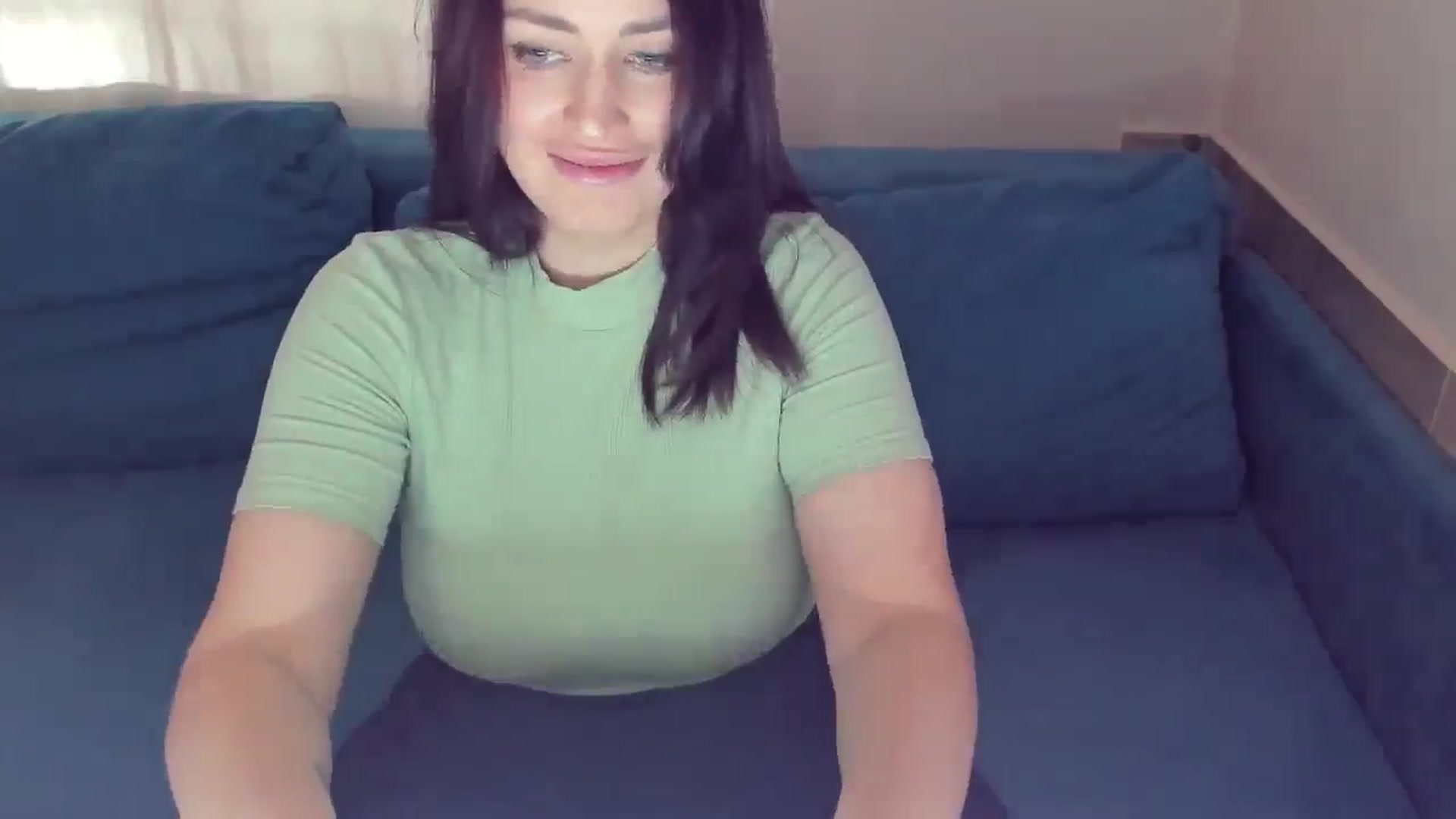 Gallery image thumbnail from Katy__Berry's myfreecams stream on, 08/09/2025, 14:37 image 14 of 20