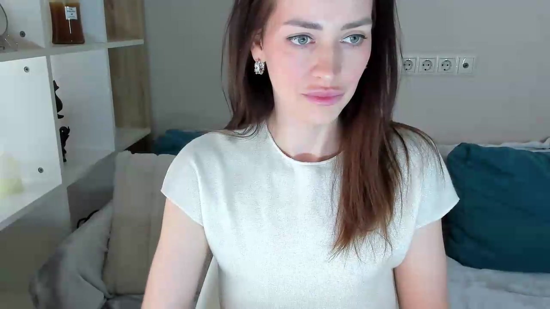 Gallery image thumbnail from Katy__Berry's myfreecams stream on, 05/17/2026, 12:43 image 12 of 20