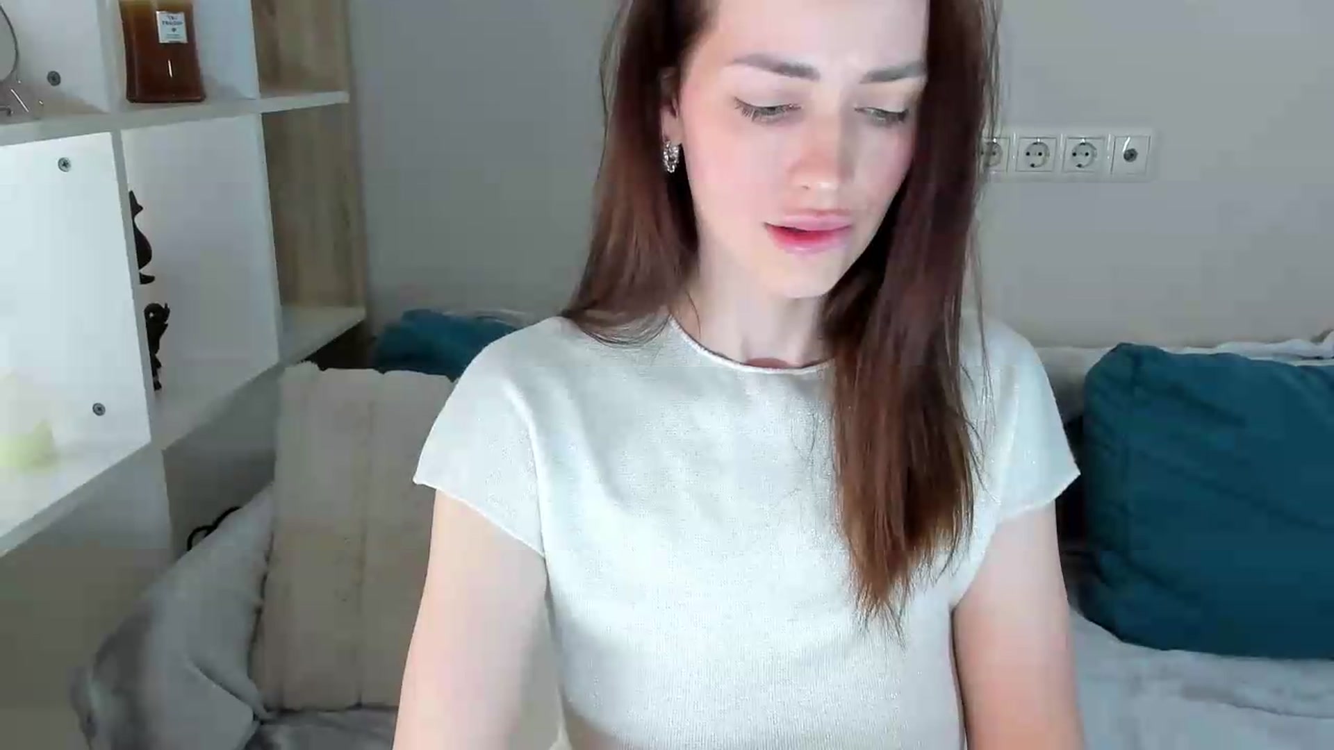 Gallery image thumbnail from Katy__Berry's myfreecams stream on, 05/17/2026, 12:43 image 16 of 20