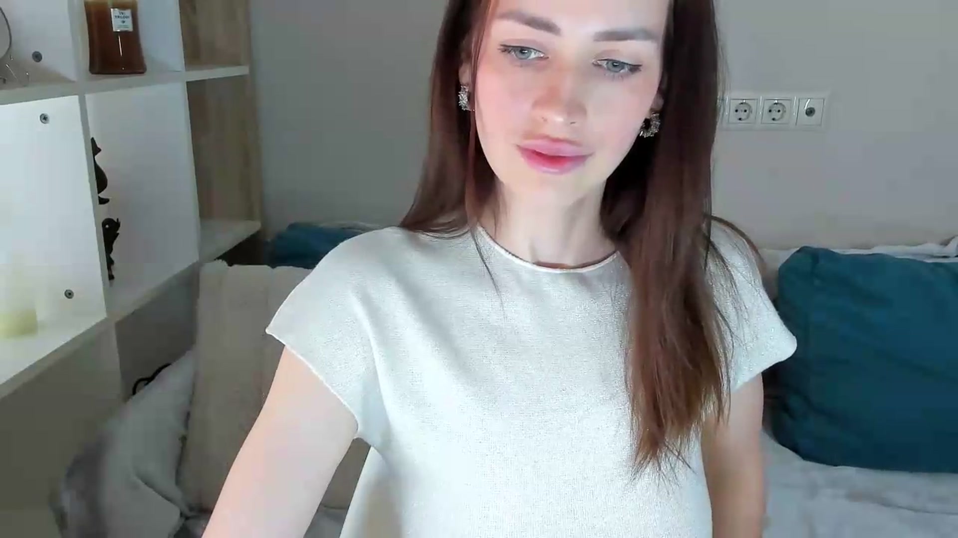 Gallery image thumbnail from Katy__Berry's myfreecams stream on, 05/17/2026, 12:43 image 14 of 20