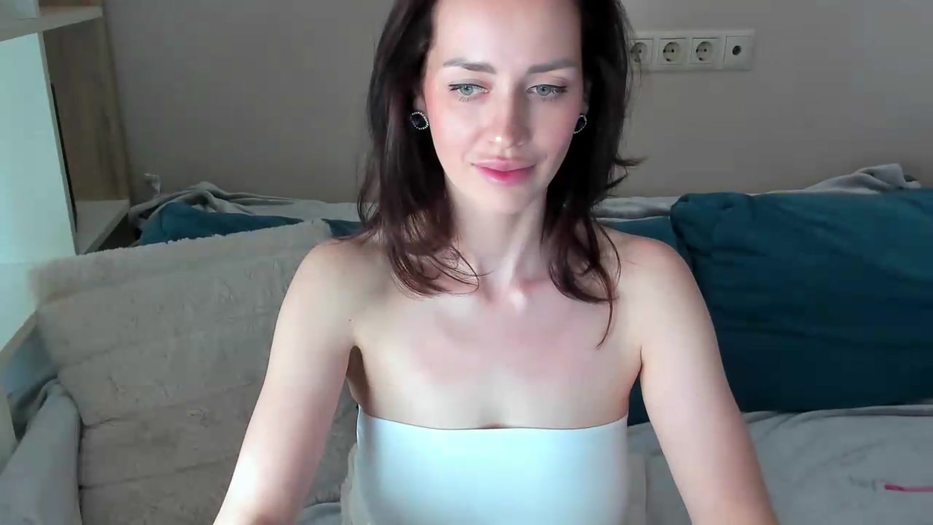 Gallery image thumbnail from Katy__Berry's myfreecams stream on, 06/20/2026, 15:35 image 4 of 20