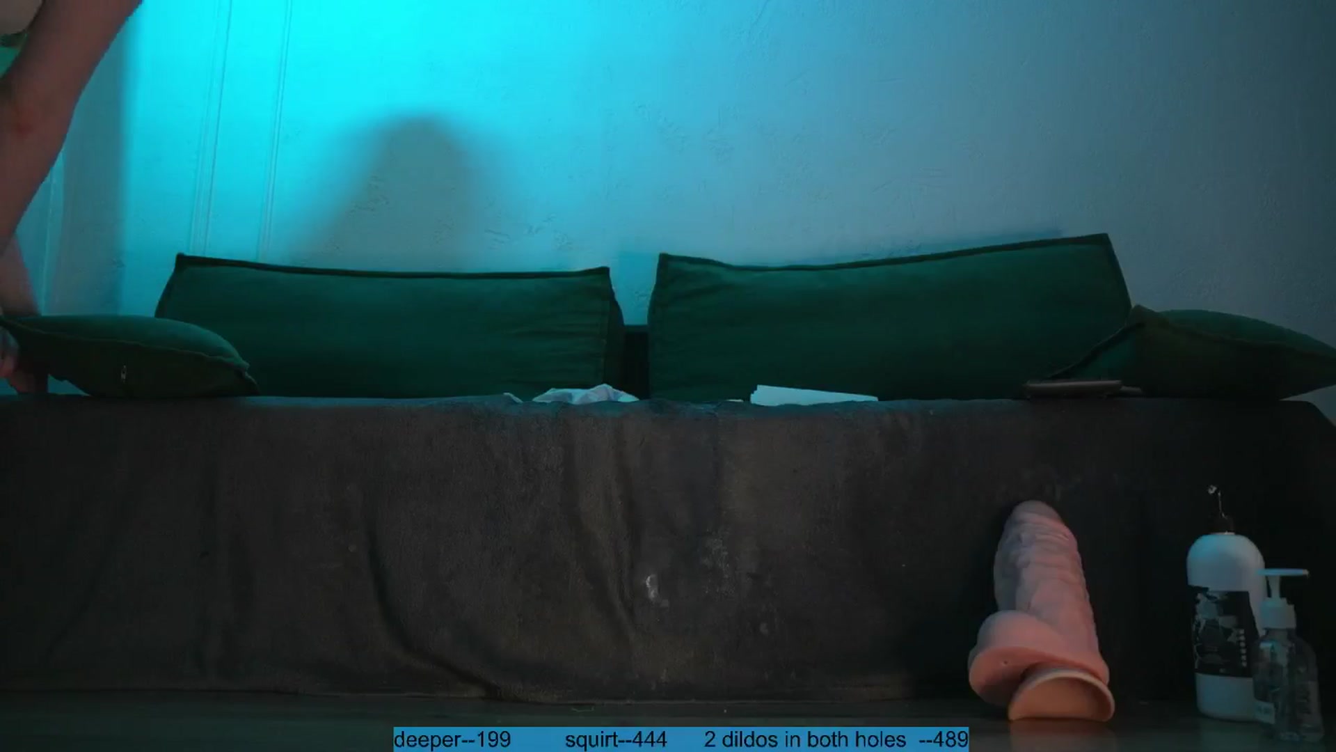 Gallery image thumbnail from Katy_doll_19's myfreecams stream on, 12/31/2025, 19:22 image 14 of 20