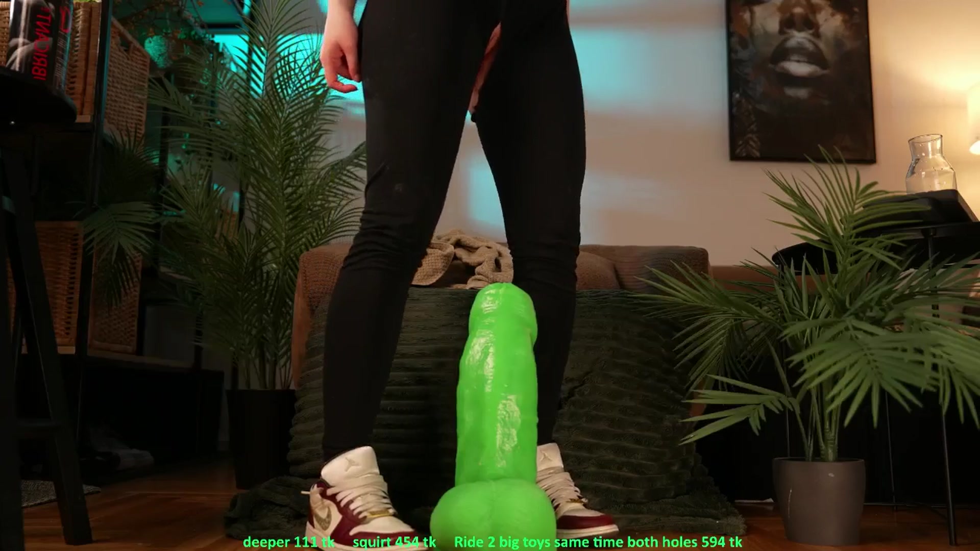 Gallery image thumbnail from Katy_doll_19's myfreecams stream on, 02/01/2026, 11:44 image 16 of 20