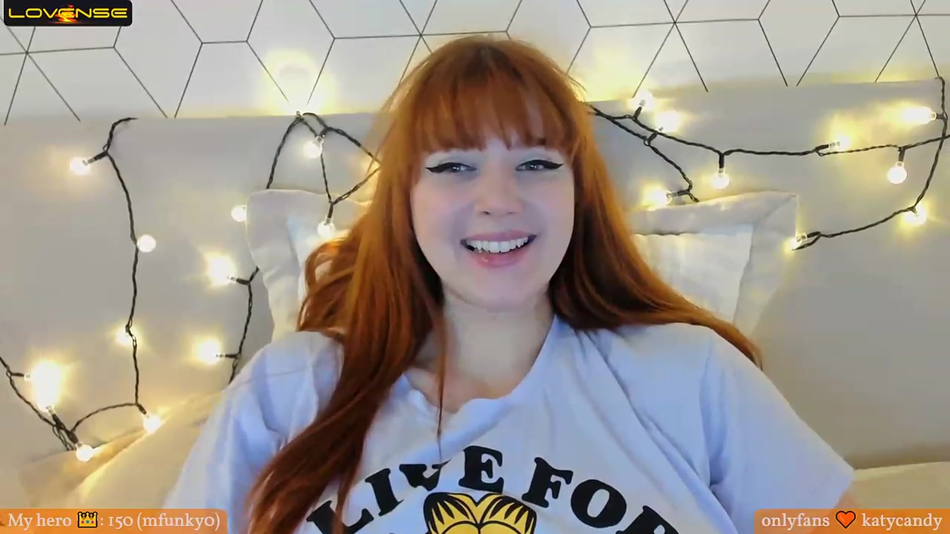 Gallery image thumbnail from KatyaFods's myfreecams stream on, 12/26/2022, 18:21 image 15 of 20