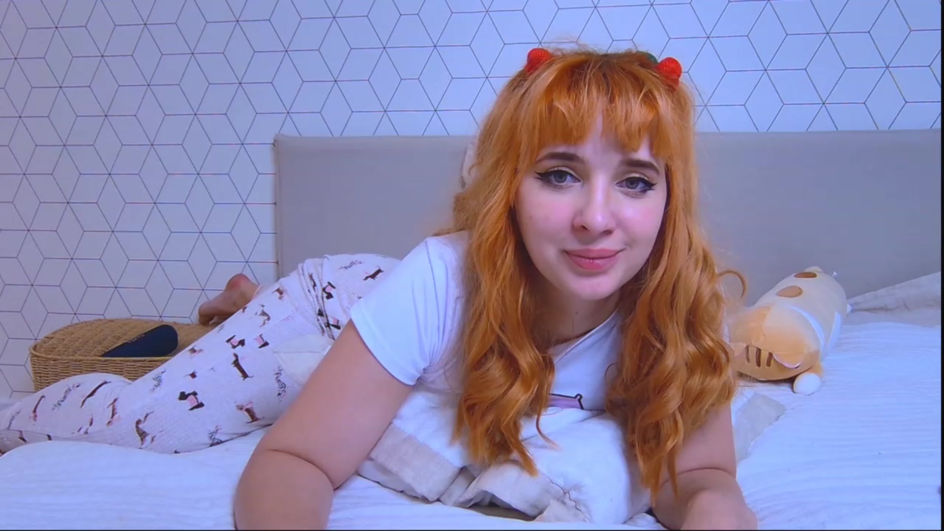 Gallery image thumbnail from KatyaFods's myfreecams stream on, 09/24/2023, 18:02 image 2 of 20