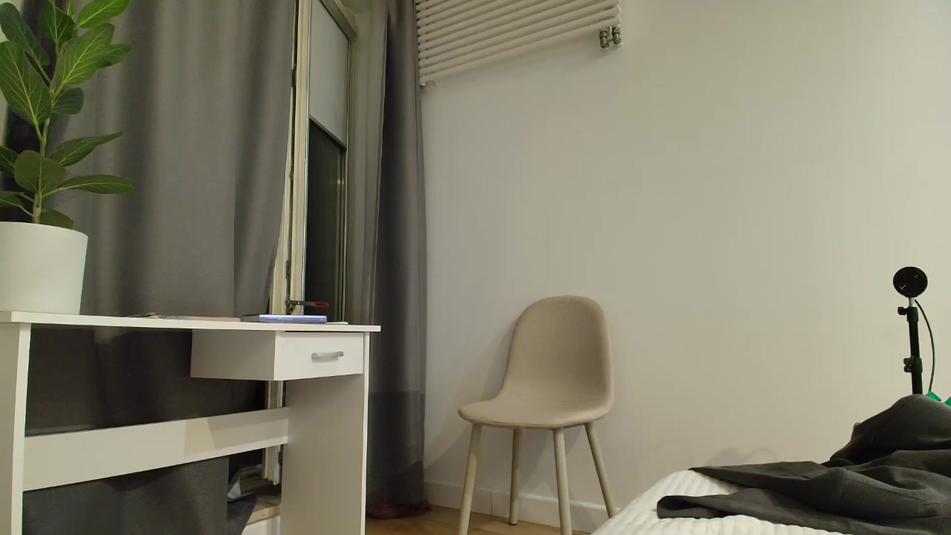 Gallery image thumbnail from KatyaFods's myfreecams stream on, 08/04/2024, 22:01 image 13 of 20