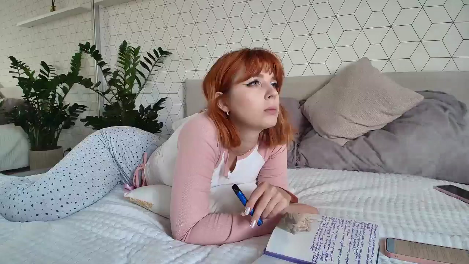 Gallery image thumbnail from KatyaFods's myfreecams stream on, 08/05/2024, 16:36 image 17 of 20