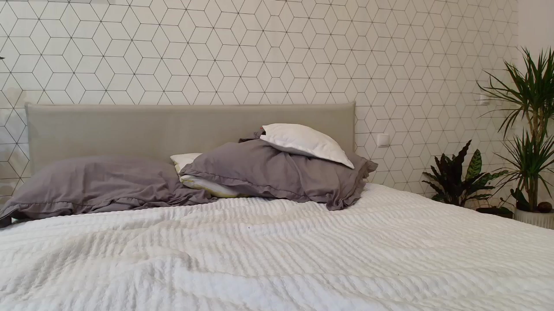 Gallery image thumbnail from KatyaFods's myfreecams stream on, 08/08/2024, 21:29 image 16 of 20