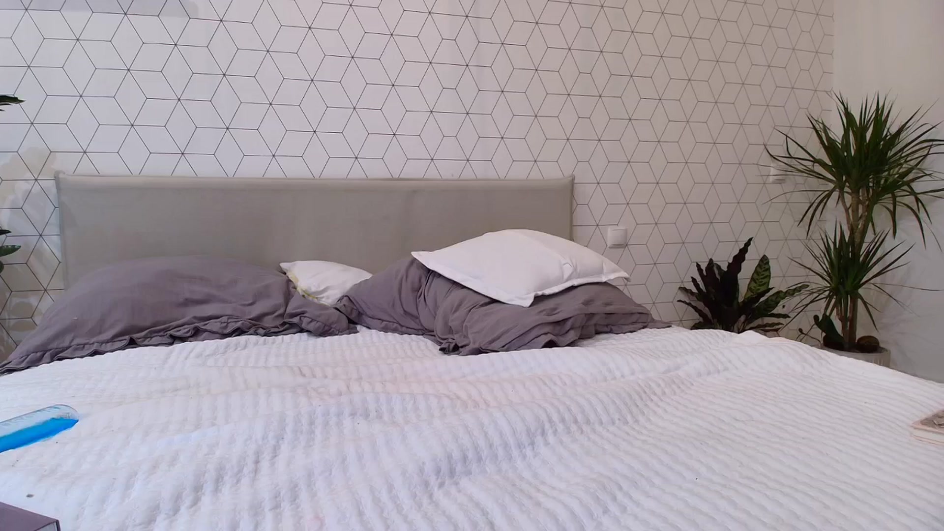 Gallery image thumbnail from KatyaFods's myfreecams stream on, 08/08/2024, 22:23 image 8 of 20