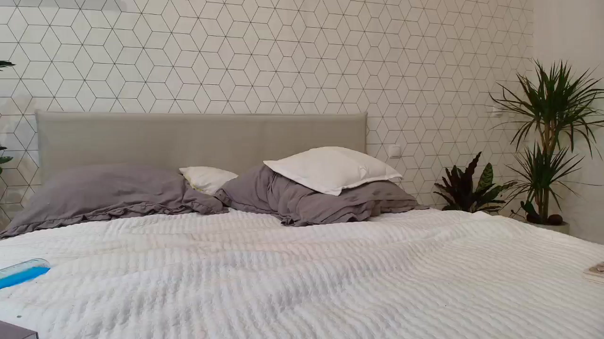 Gallery image thumbnail from KatyaFods's myfreecams stream on, 08/08/2024, 22:23 image 13 of 20