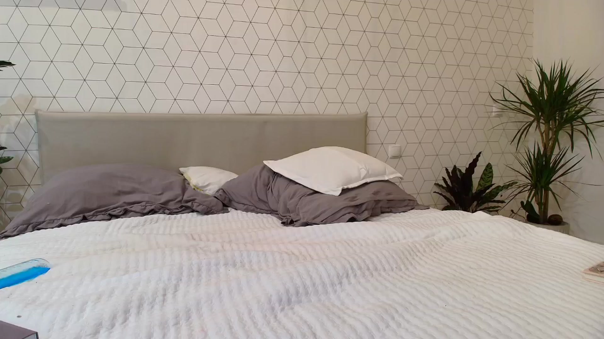 Gallery image thumbnail from KatyaFods's myfreecams stream on, 08/08/2024, 22:23 image 9 of 20