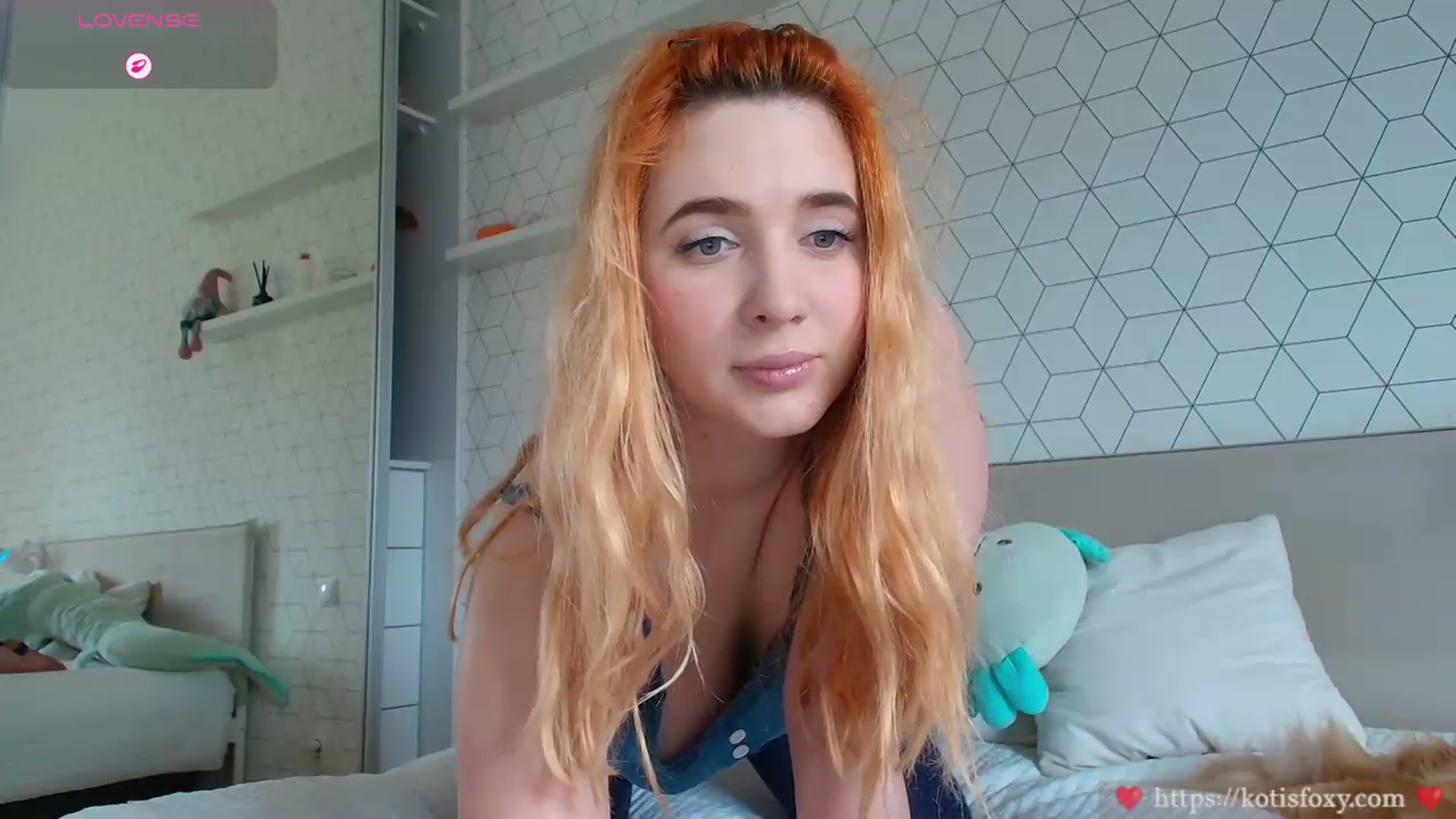 Gallery image thumbnail from KatyaFods's myfreecams stream on, 05/07/2026, 10:15 image 17 of 20