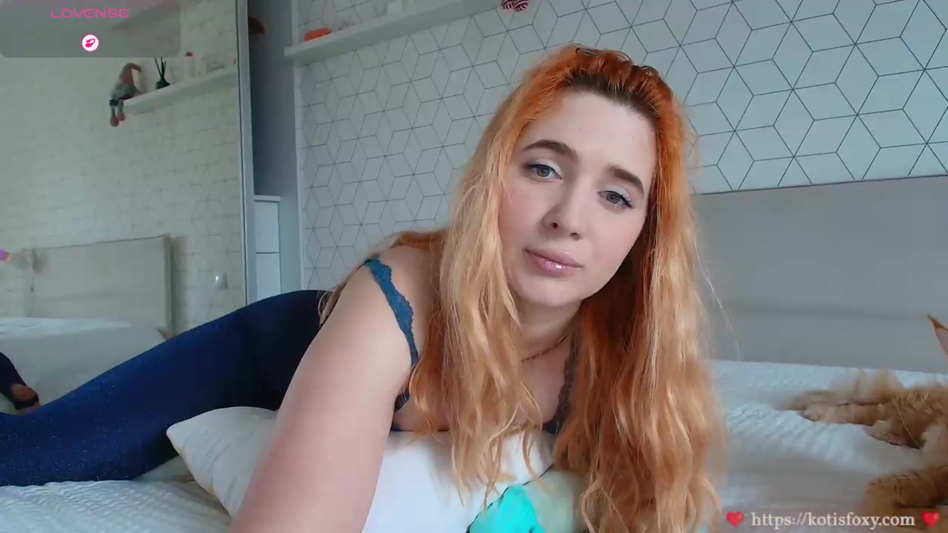 Gallery image thumbnail from KatyaFods's myfreecams stream on, 05/07/2026, 10:15 image 14 of 20