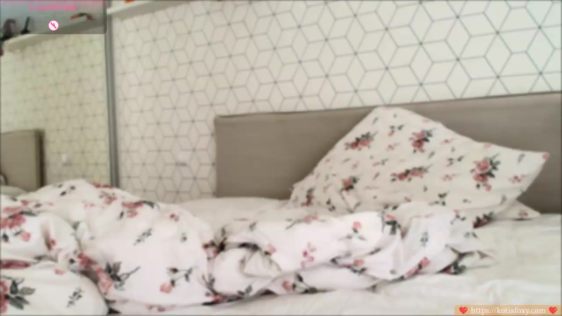 Gallery image thumbnail from KatyaFods's myfreecams stream on, 05/26/2026, 05:47 image 17 of 20