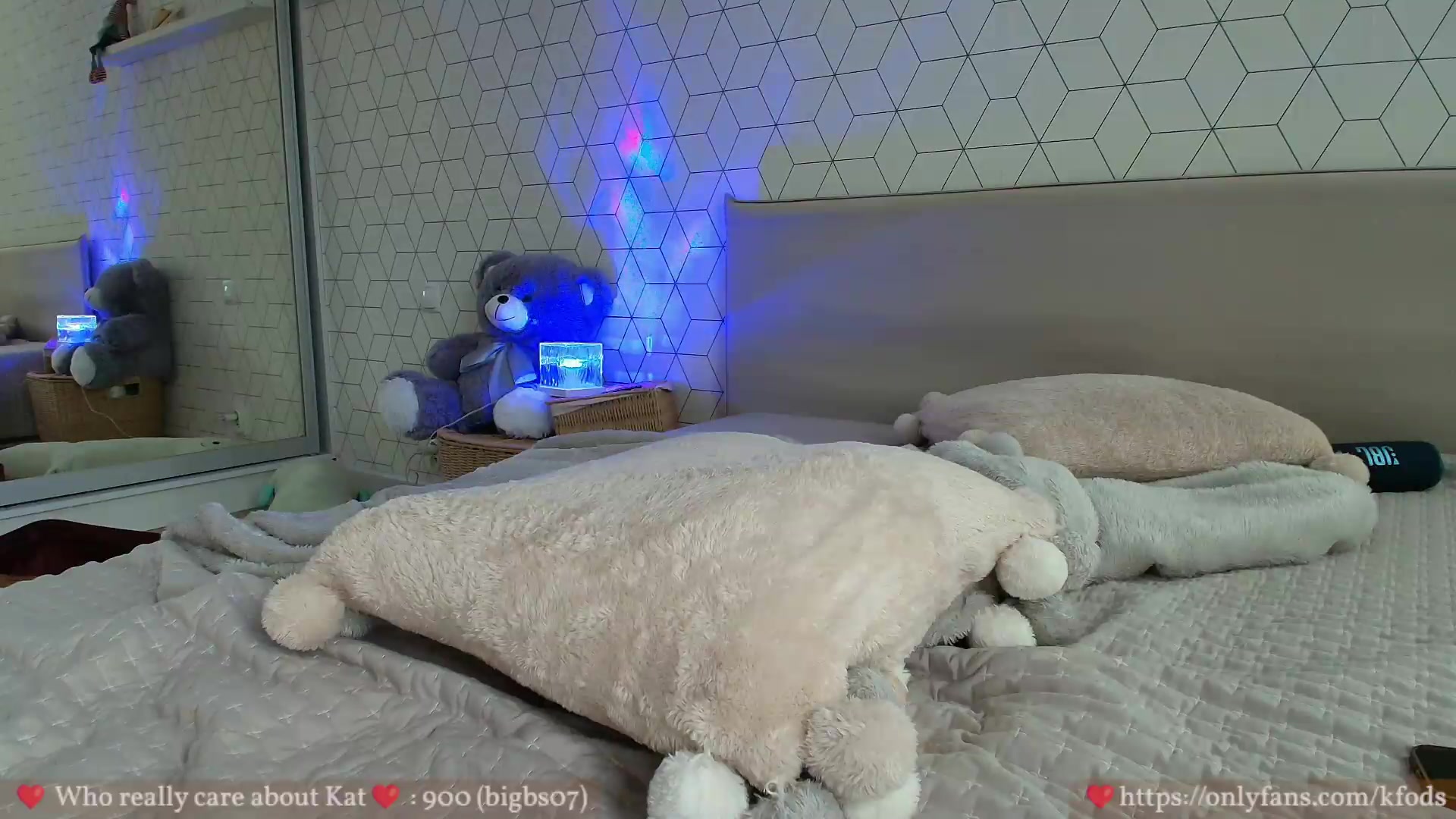 Gallery image thumbnail from KatyaFods's myfreecams stream on, 08/22/2026, 16:58 image 18 of 20