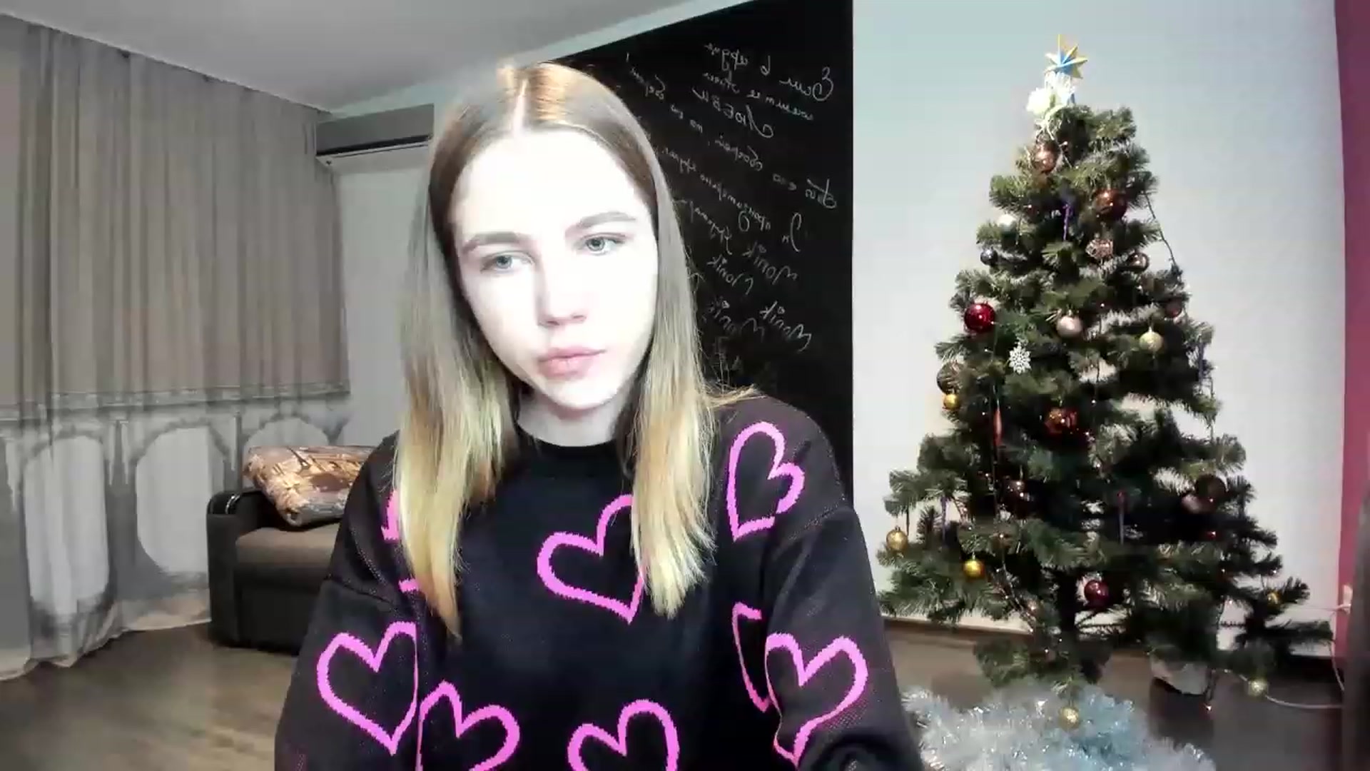 Gallery image thumbnail from KatyaGordon's myfreecams stream on, 12/26/2022, 07:06 image 16 of 20
