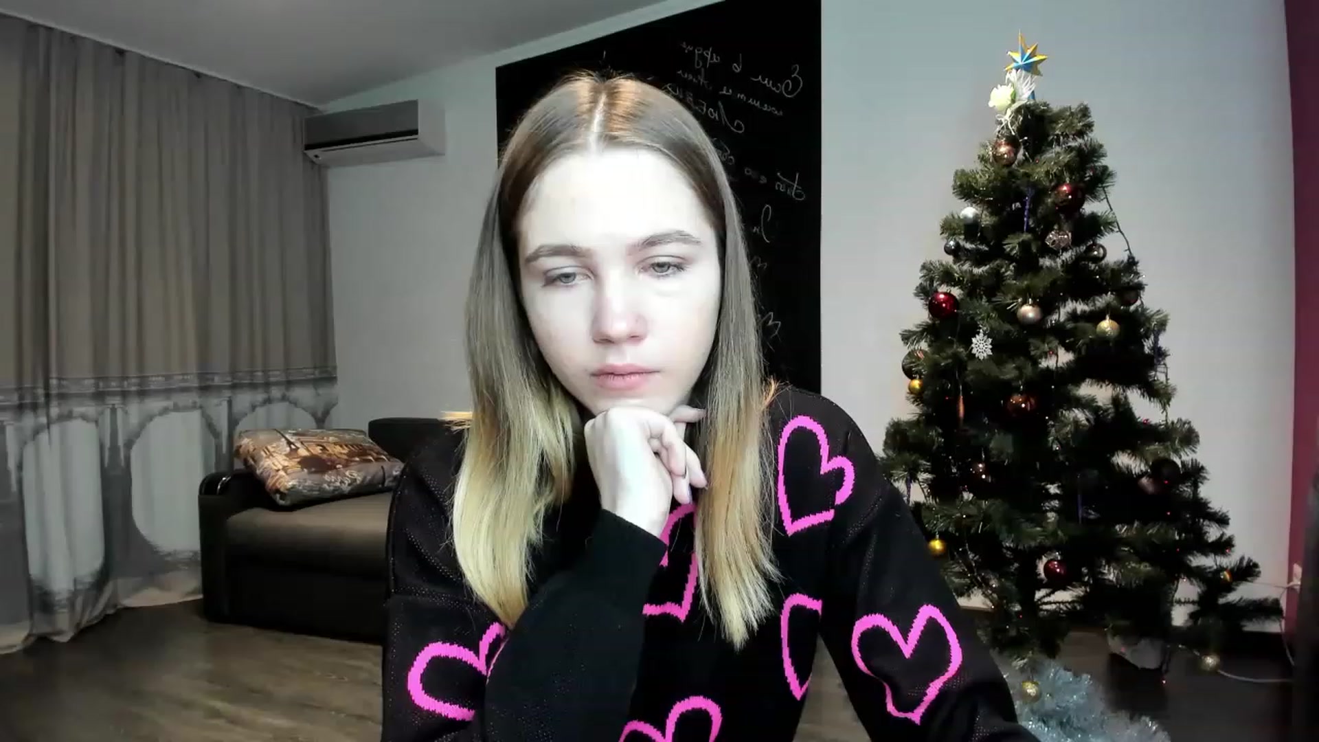 Gallery image thumbnail from KatyaGordon's myfreecams stream on, 12/26/2022, 07:06 image 15 of 20