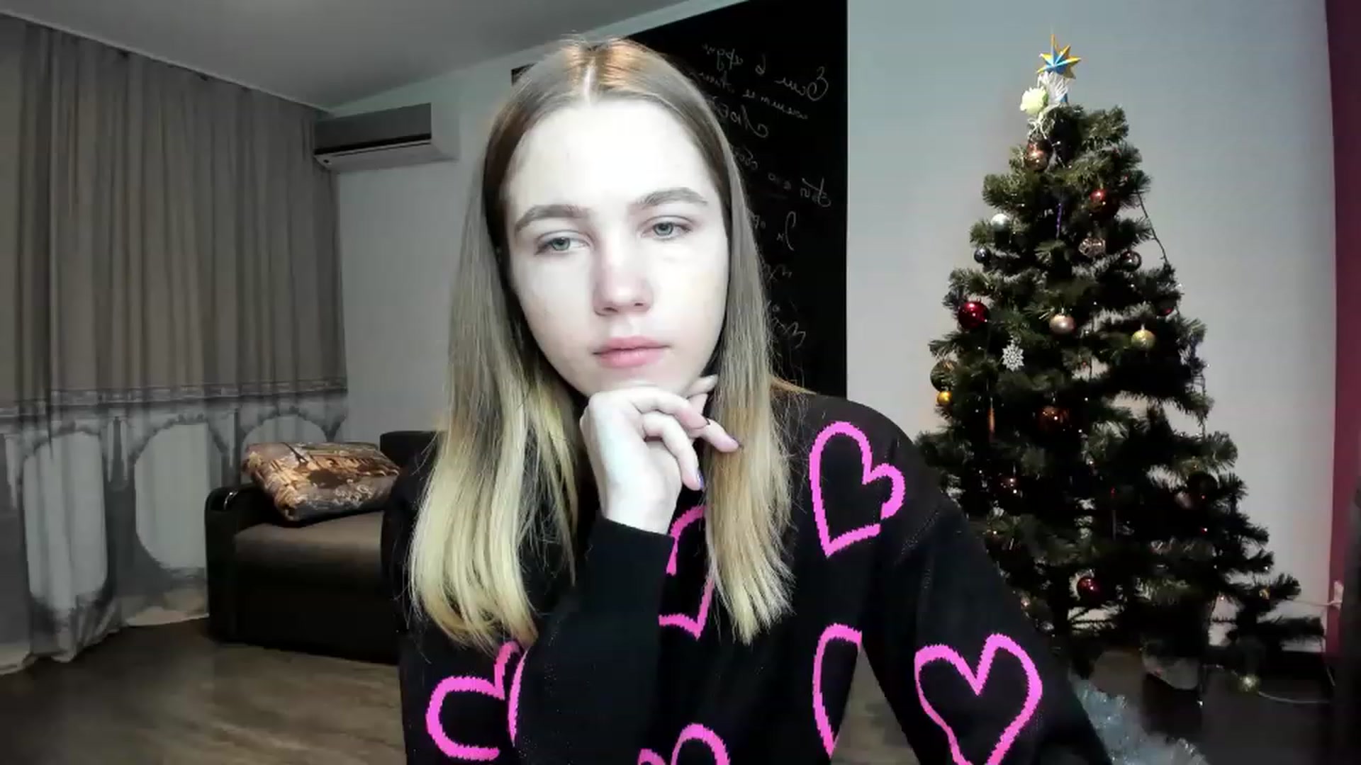 Gallery image thumbnail from KatyaGordon's myfreecams stream on, 12/26/2022, 07:06 image 3 of 20