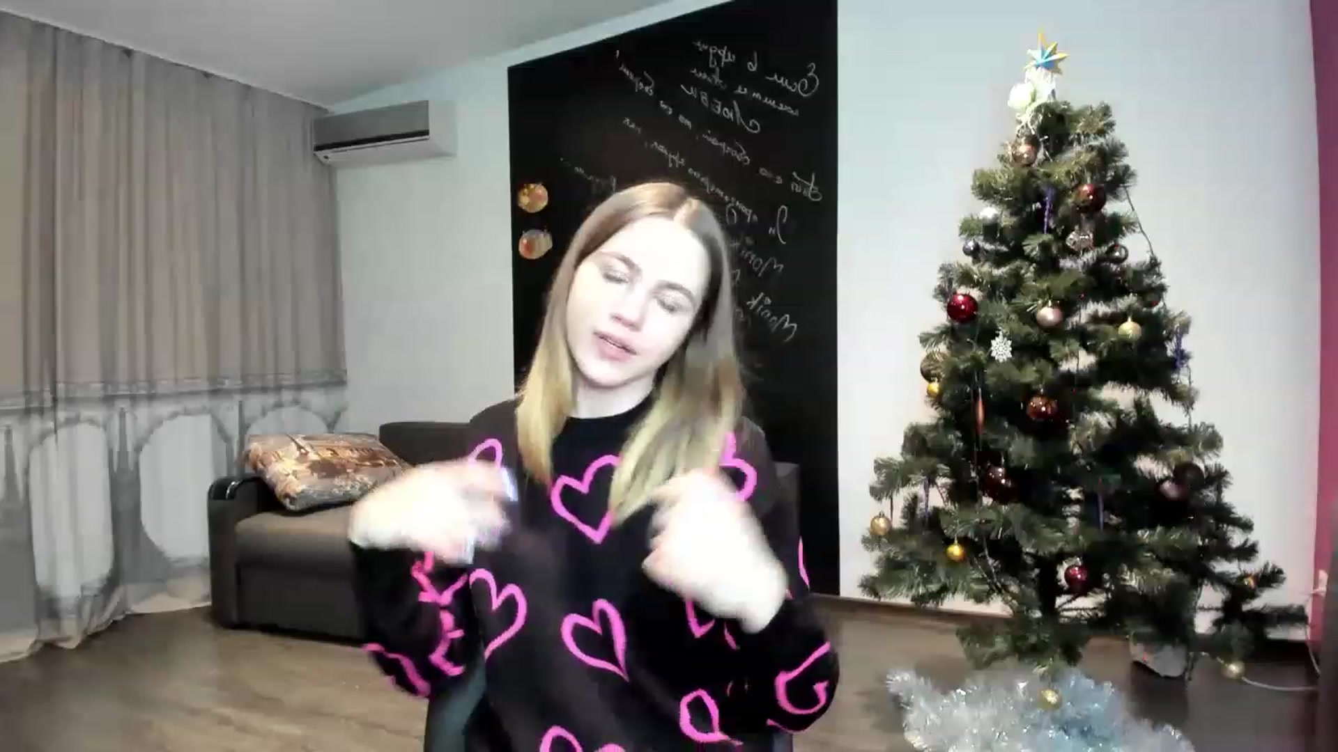 Gallery image thumbnail from KatyaGordon's myfreecams stream on, 12/26/2022, 09:23 image 10 of 20