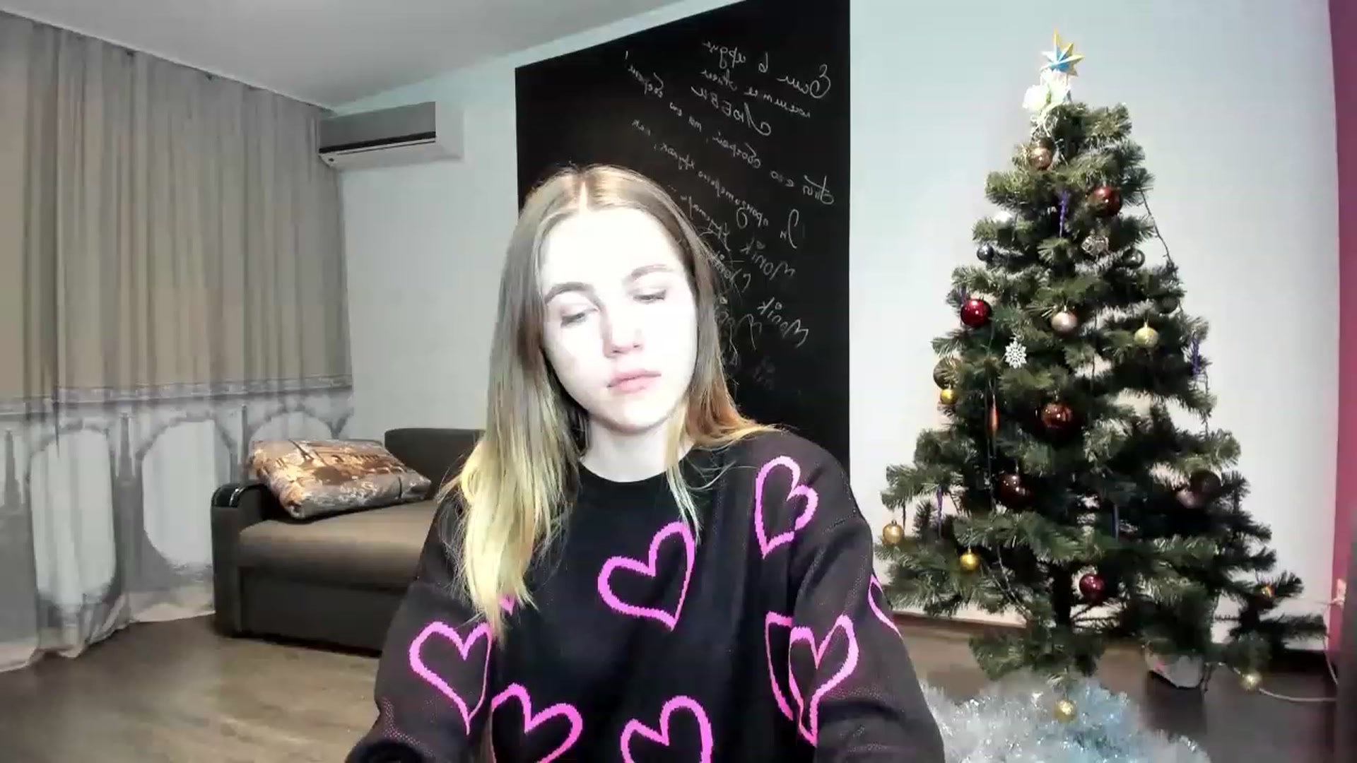 Gallery image thumbnail from KatyaGordon's myfreecams stream on, 12/26/2022, 09:23 image 18 of 20
