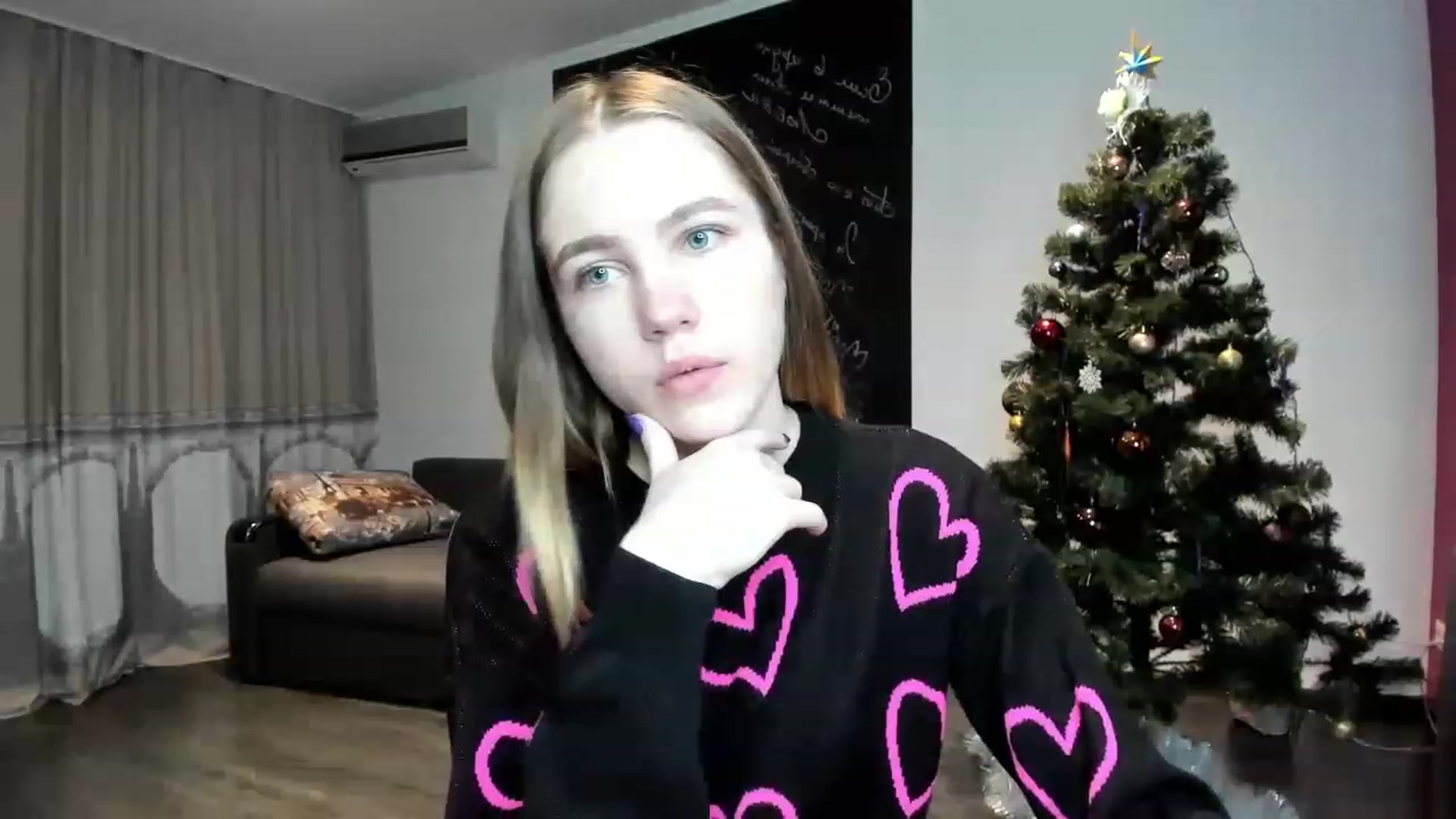 Gallery image thumbnail from KatyaGordon's myfreecams stream on, 12/26/2022, 09:23 image 15 of 20