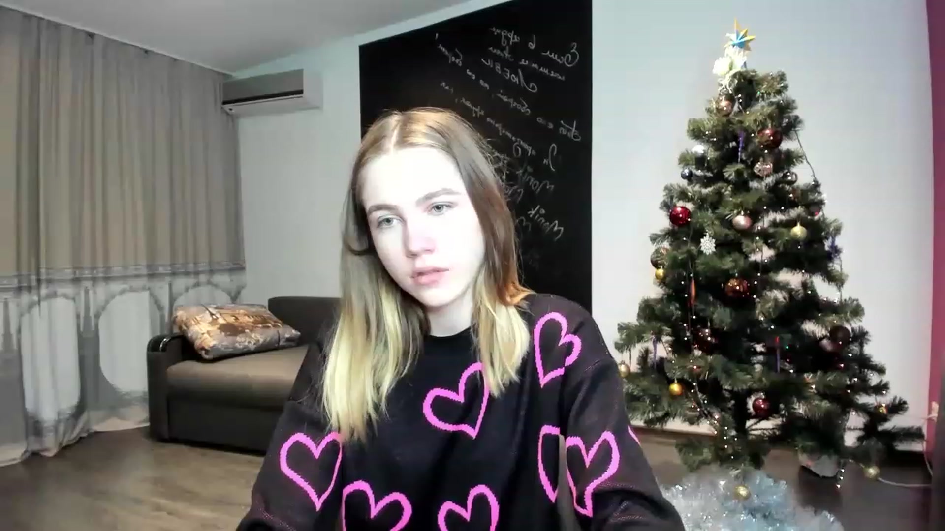 Gallery image thumbnail from KatyaGordon's myfreecams stream on, 12/26/2022, 09:23 image 17 of 20