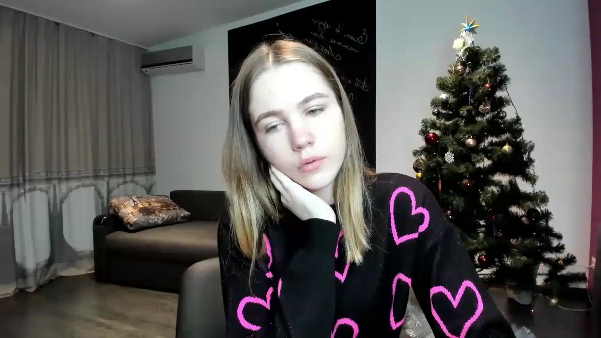 Gallery image thumbnail from KatyaGordon's myfreecams stream on, 12/26/2022, 09:23 image 3 of 20