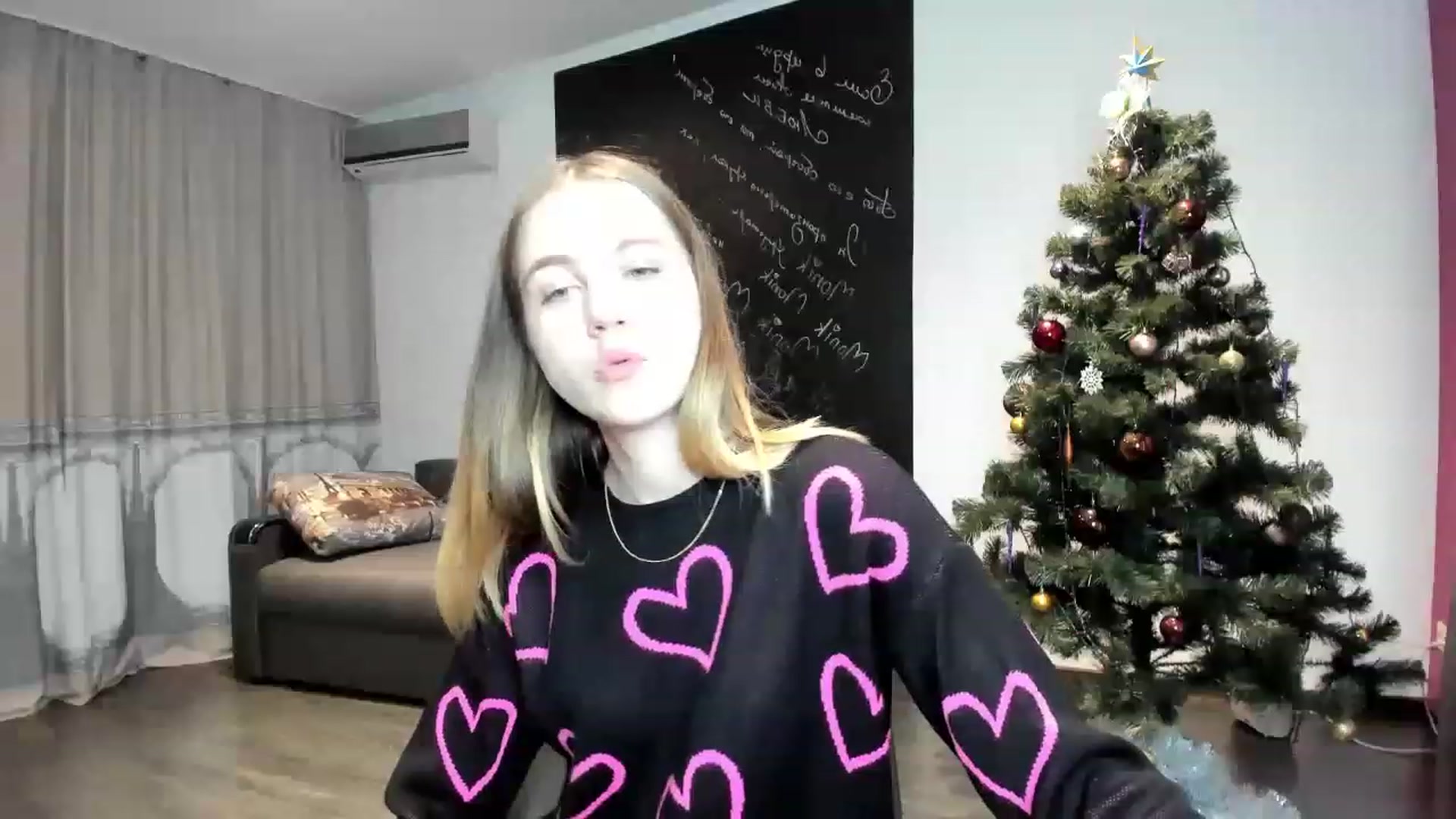 Gallery image thumbnail from KatyaGordon's myfreecams stream on, 12/26/2022, 12:33 image 15 of 20