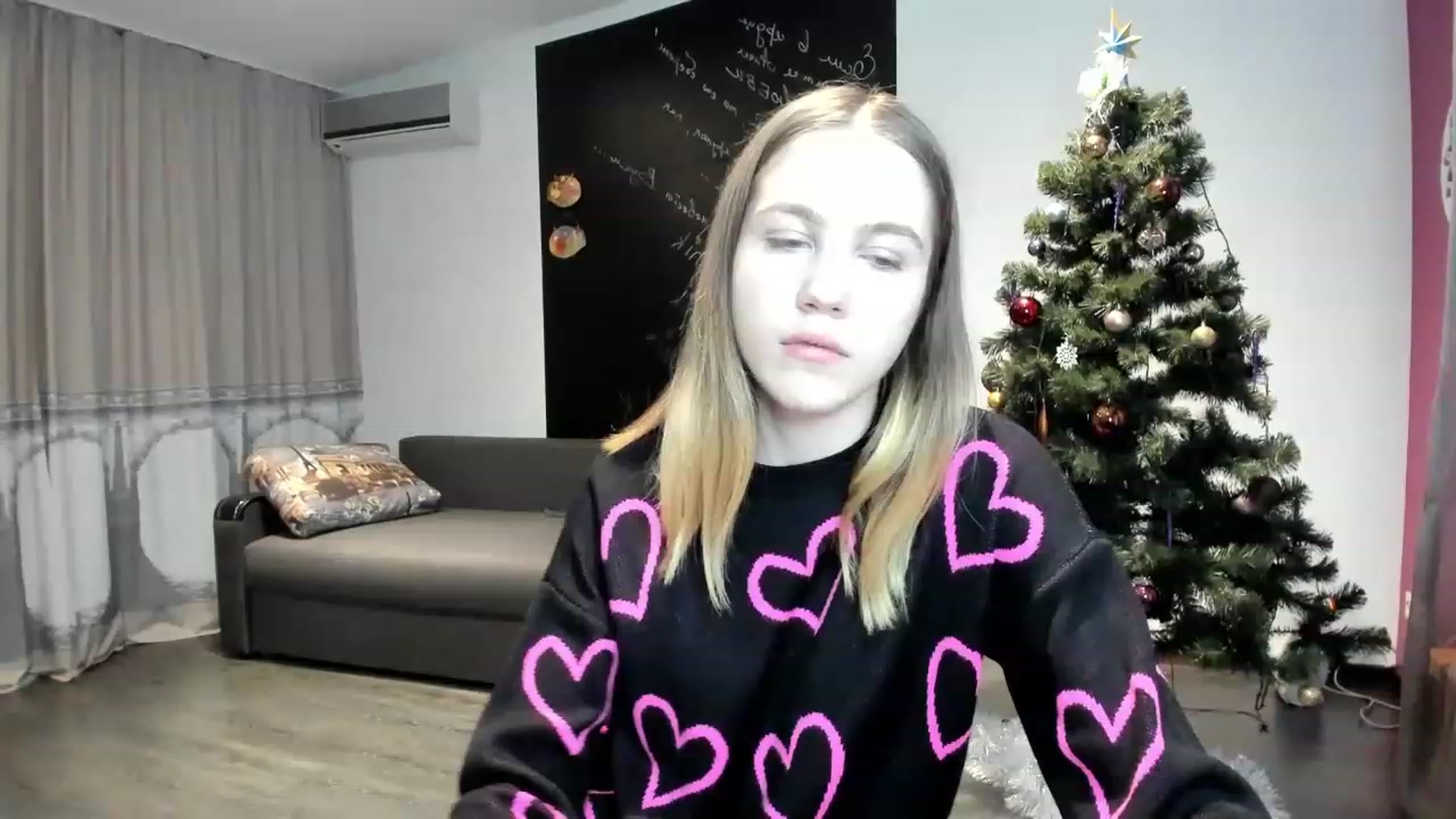Gallery image thumbnail from KatyaGordon's myfreecams stream on, 12/27/2022, 07:27 image 17 of 20