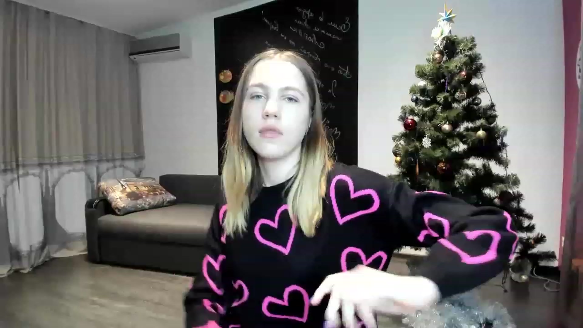 Gallery image thumbnail from KatyaGordon's myfreecams stream on, 12/27/2022, 07:27 image 10 of 20