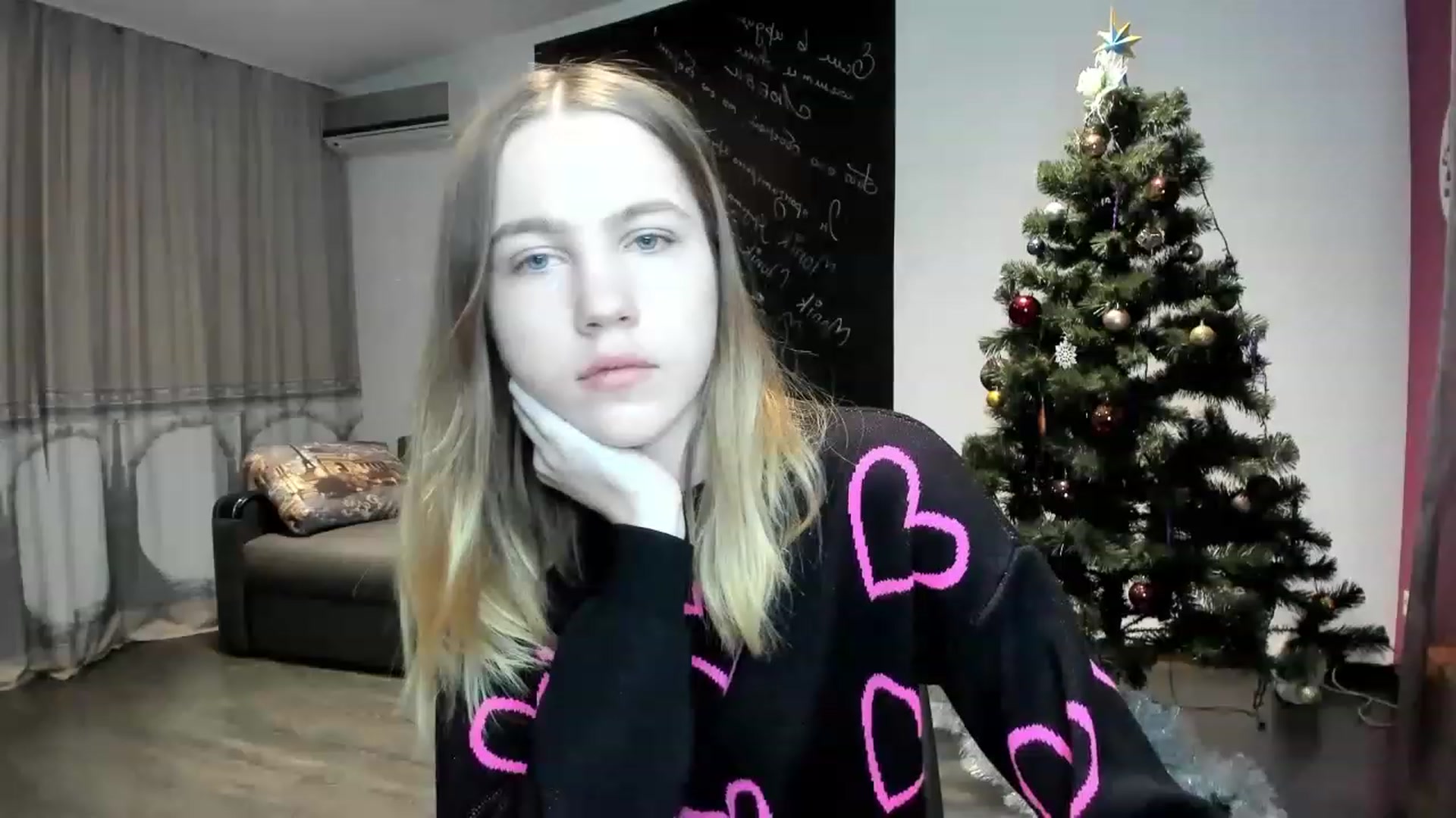 Gallery image thumbnail from KatyaGordon's myfreecams stream on, 12/27/2022, 07:27 image 4 of 20
