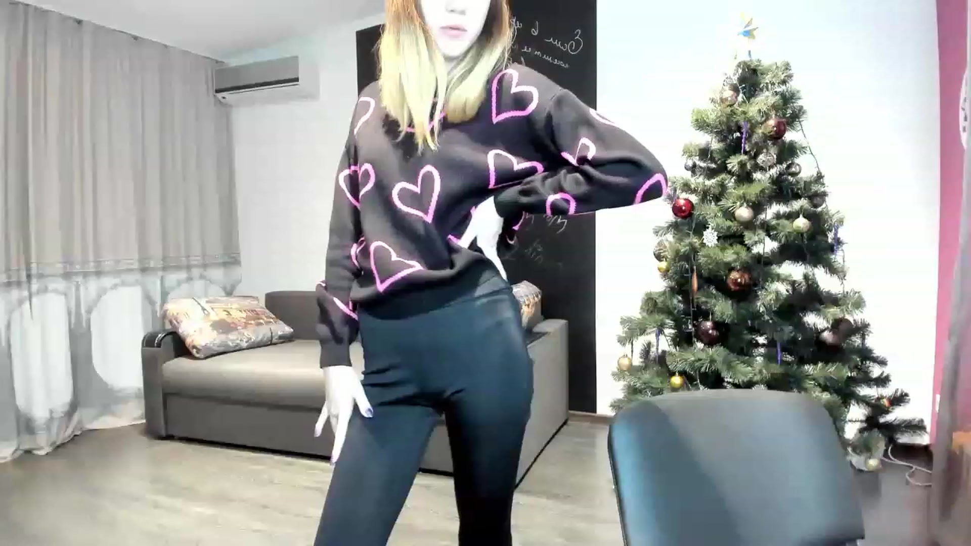 Gallery image thumbnail from KatyaGordon's myfreecams stream on, 12/27/2022, 07:27 image 13 of 20