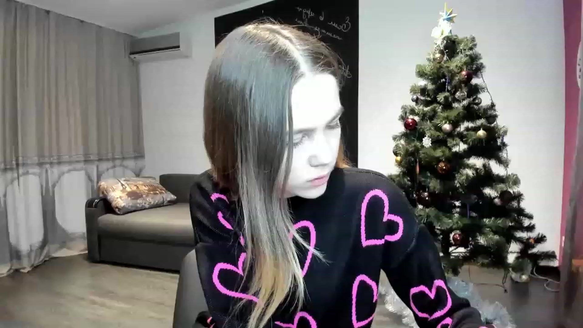 Gallery image thumbnail from KatyaGordon's myfreecams stream on, 12/27/2022, 07:27 image 1 of 20