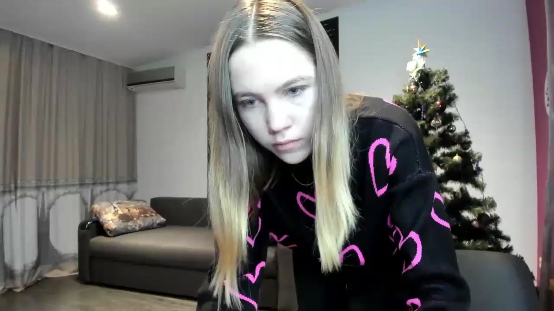 Gallery image thumbnail from KatyaGordon's myfreecams stream on, 12/27/2022, 10:15 image 10 of 20