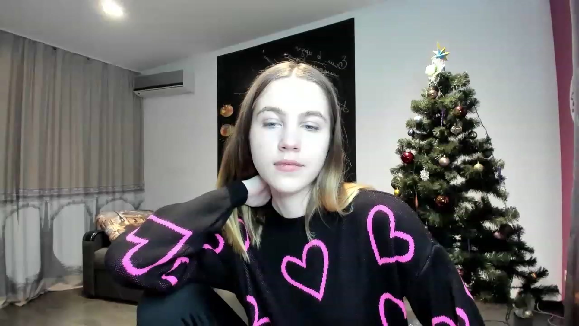 Gallery image thumbnail from KatyaGordon's myfreecams stream on, 12/27/2022, 10:15 image 17 of 20