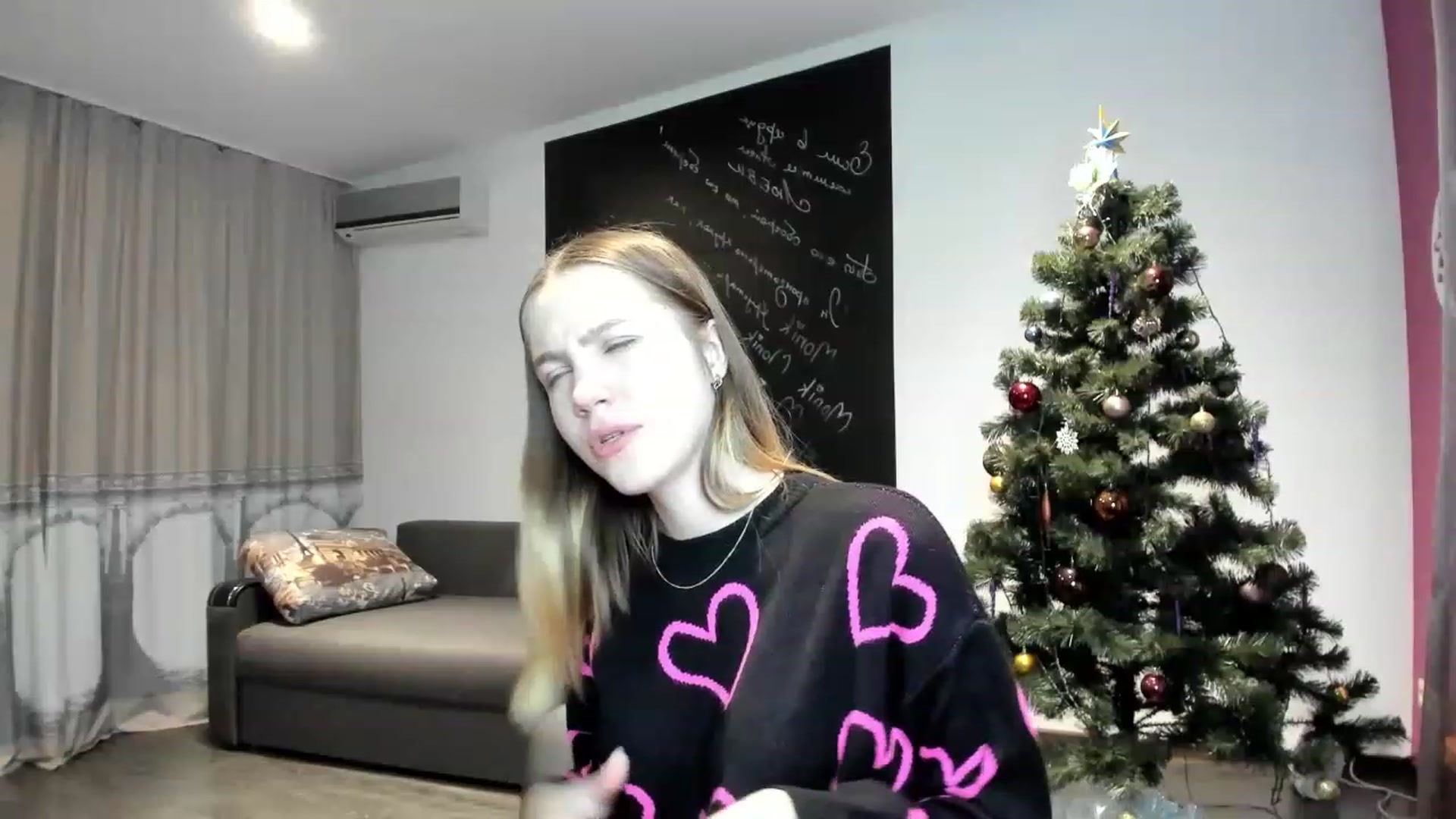 Gallery image thumbnail from KatyaGordon's myfreecams stream on, 12/27/2022, 10:15 image 13 of 20