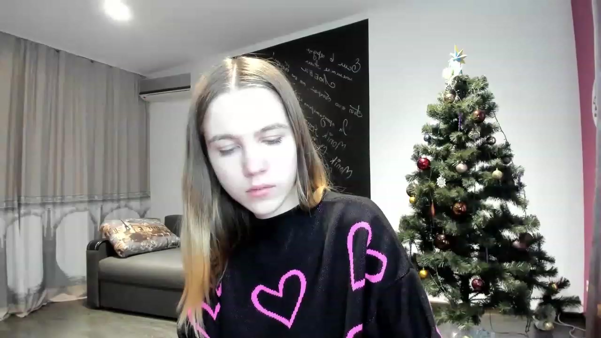 Gallery image thumbnail from KatyaGordon's myfreecams stream on, 12/27/2022, 11:00 image 18 of 20