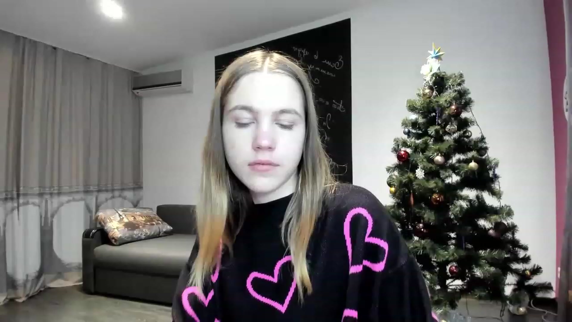 Gallery image thumbnail from KatyaGordon's myfreecams stream on, 12/27/2022, 11:00 image 17 of 20