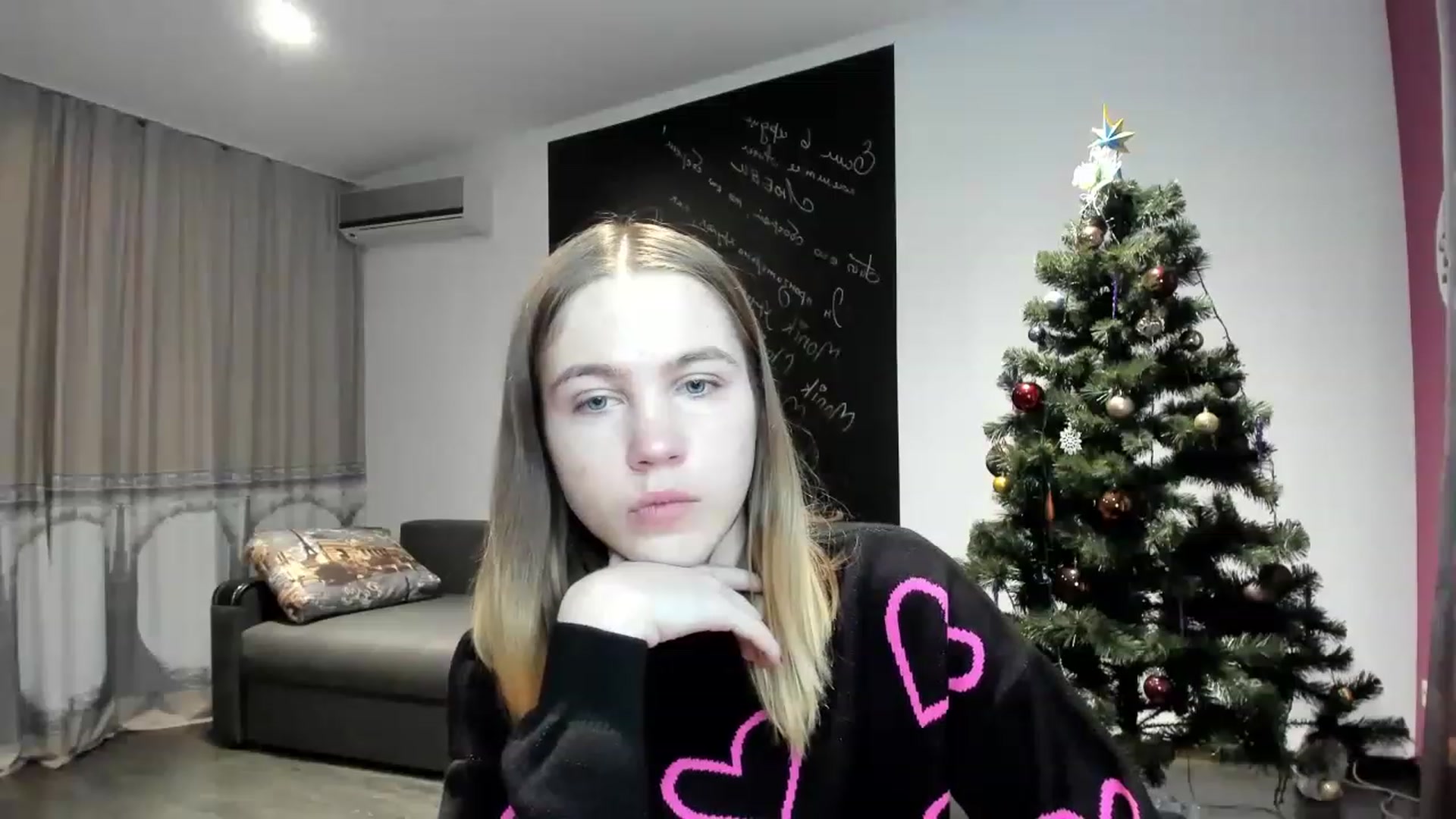 Gallery image thumbnail from KatyaGordon's myfreecams stream on, 12/27/2022, 12:31 image 10 of 20