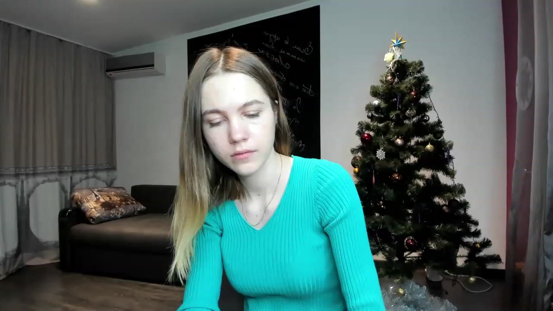 Gallery image thumbnail from KatyaGordon's myfreecams stream on, 12/28/2022, 12:18 image 18 of 20