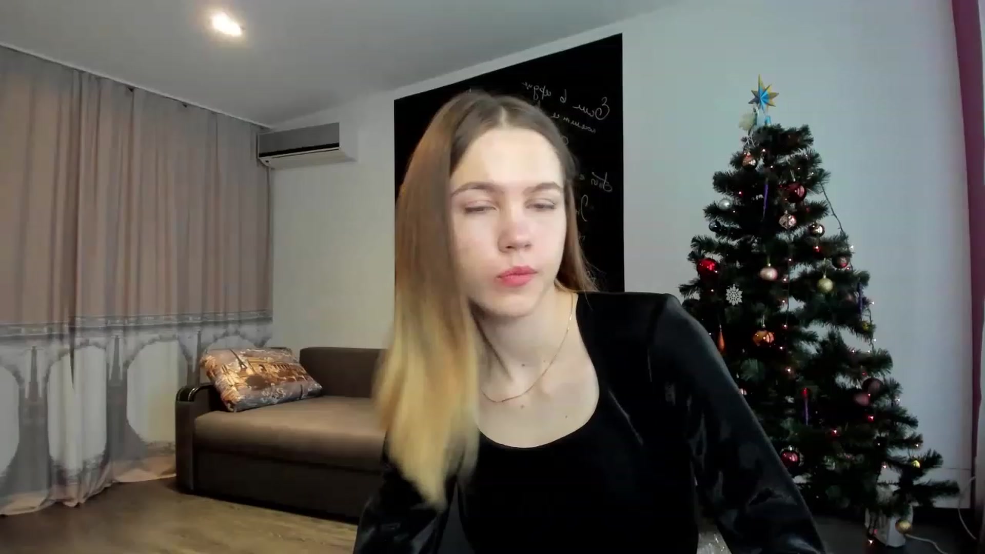 Gallery image thumbnail from KatyaGordon's myfreecams stream on, 12/31/2022, 09:50 image 8 of 20