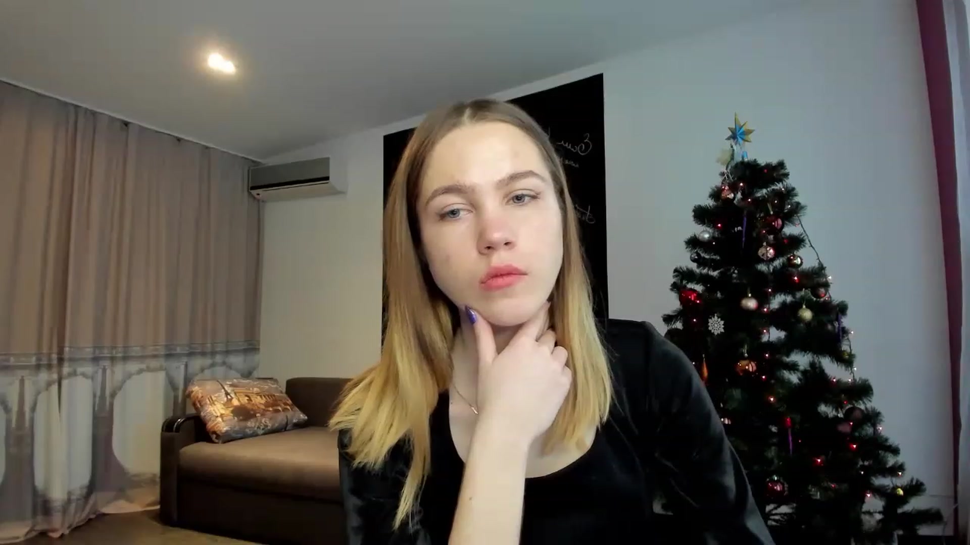 Gallery image thumbnail from KatyaGordon's myfreecams stream on, 12/31/2022, 11:32 image 10 of 20