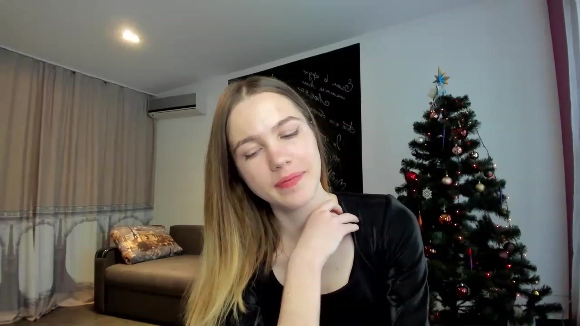Gallery image thumbnail from KatyaGordon's myfreecams stream on, 12/31/2022, 11:32 image 3 of 20