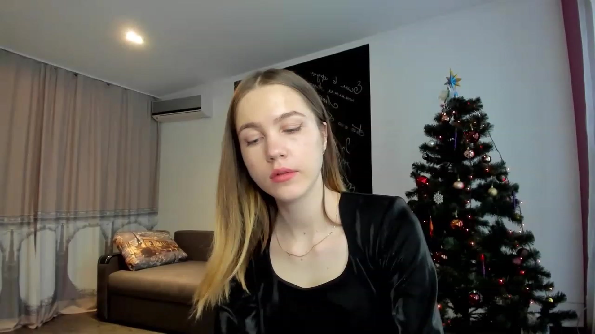 Gallery image thumbnail from KatyaGordon's myfreecams stream on, 12/31/2022, 11:32 image 6 of 20