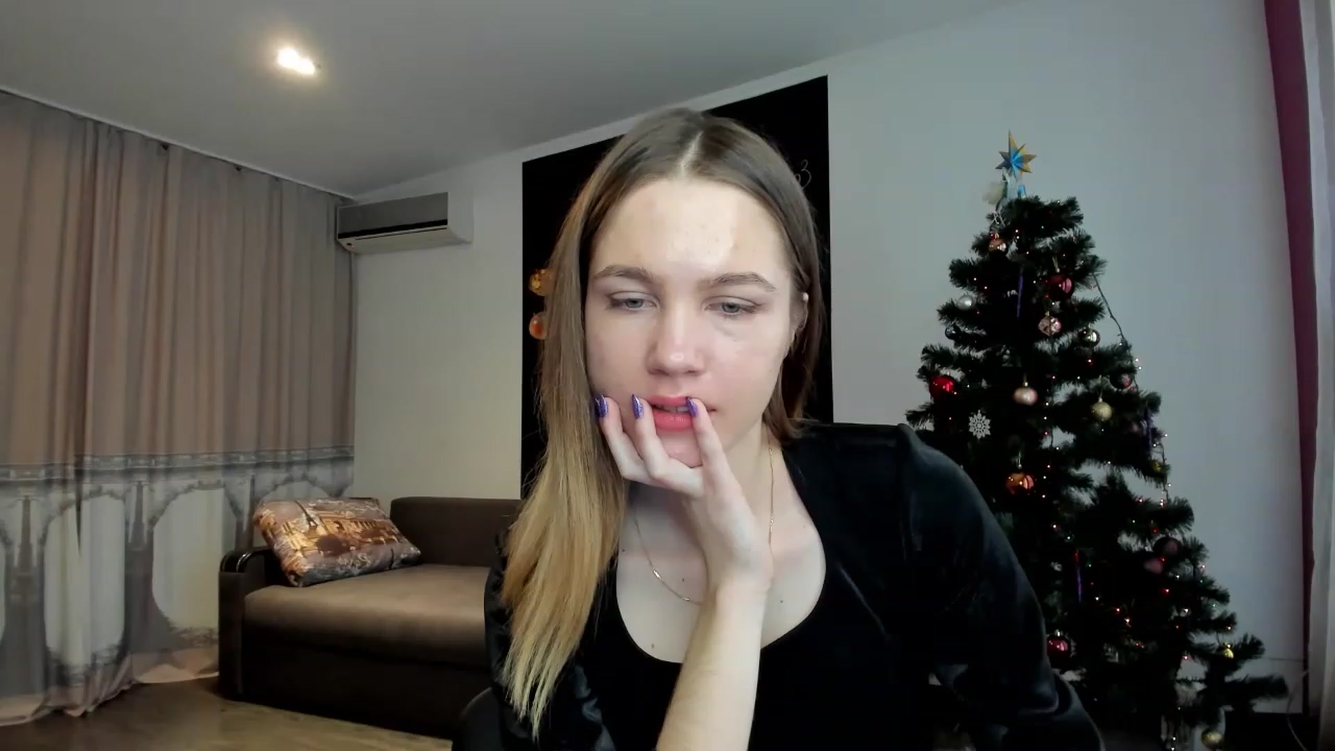 Gallery image thumbnail from KatyaGordon's myfreecams stream on, 12/31/2022, 11:32 image 17 of 20