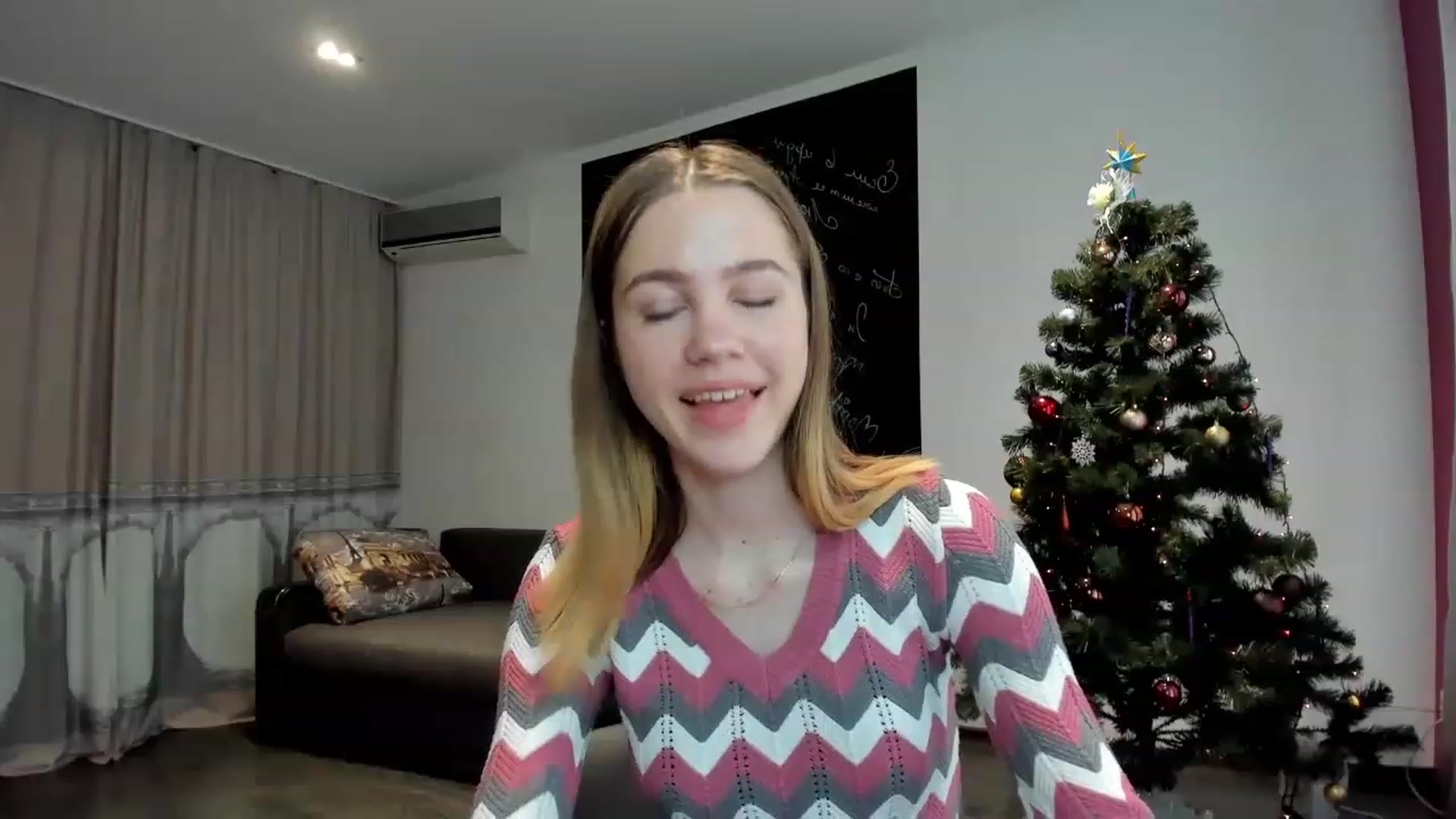 Gallery image thumbnail from KatyaGordon's myfreecams stream on, 01/02/2023, 09:02 image 17 of 20